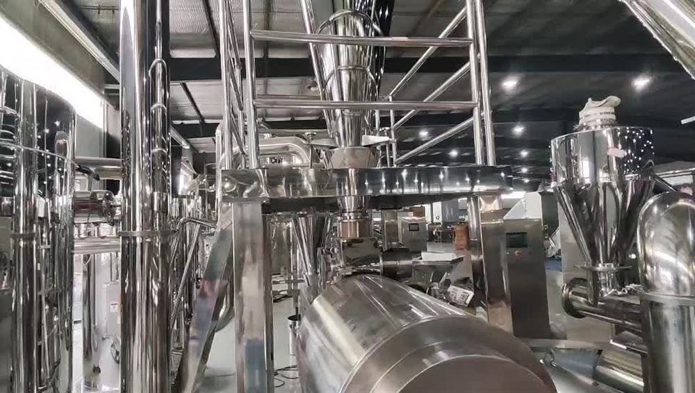 大型無(wú)塵復(fù)方類中藥材超微粉碎機(jī)