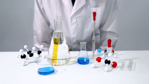 創(chuàng)新藥研發(fā)充滿荊棘，近期多家藥企接連宣布“折戟”