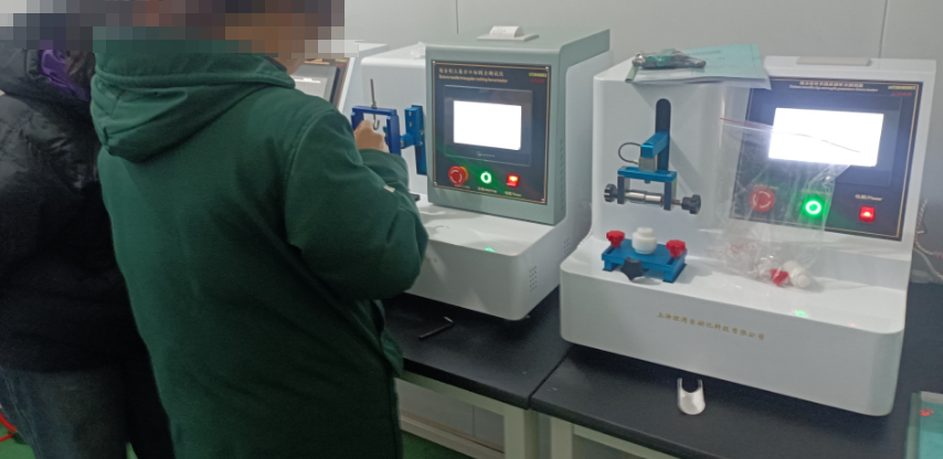 上海理濤赴河北某某醫(yī)療器械有限公司上門培訓四大關鍵縫合器械檢測設備