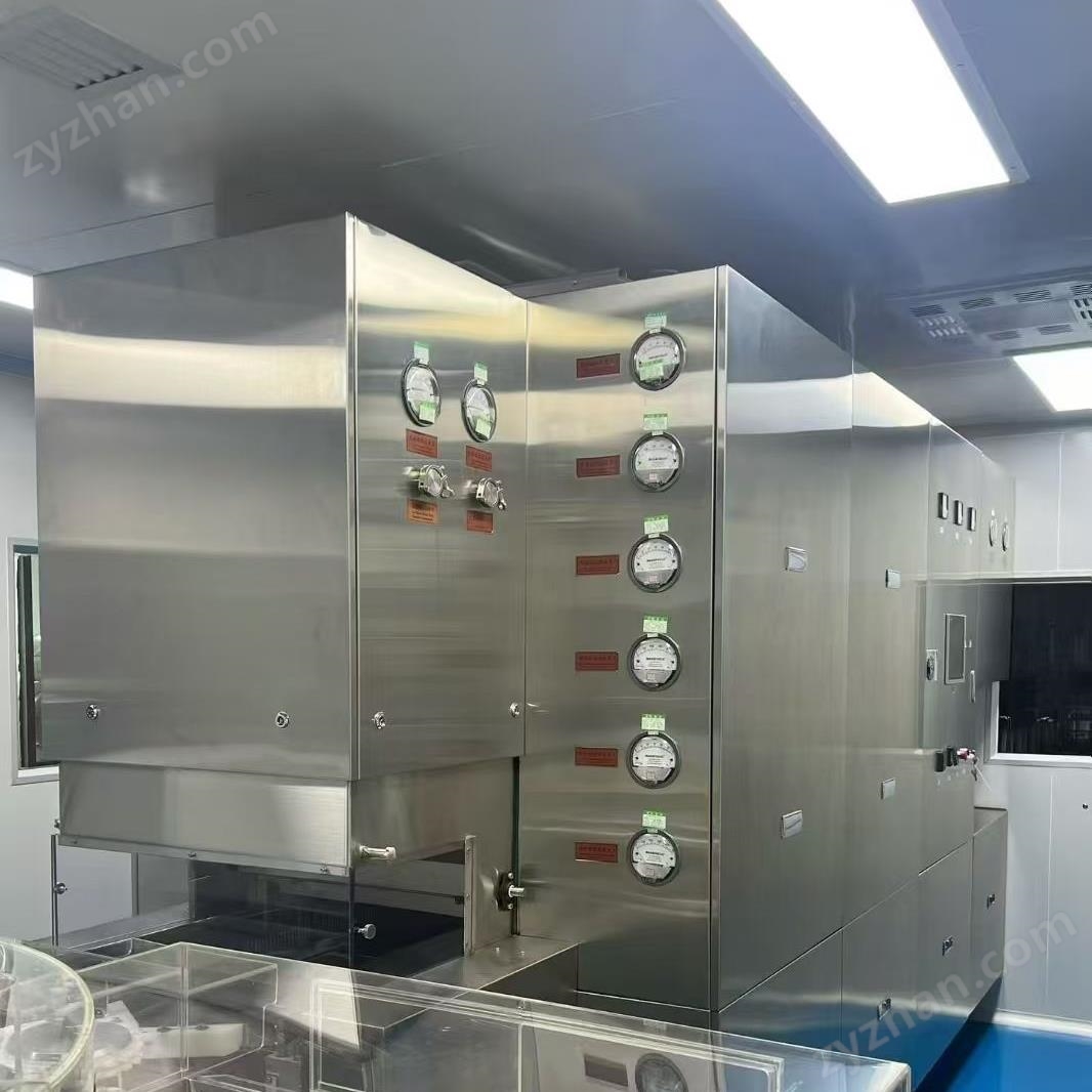 Ampoule filling and sealing machine